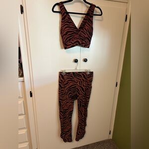 FABLETICS Tiger Striped Workout Set Size Medium